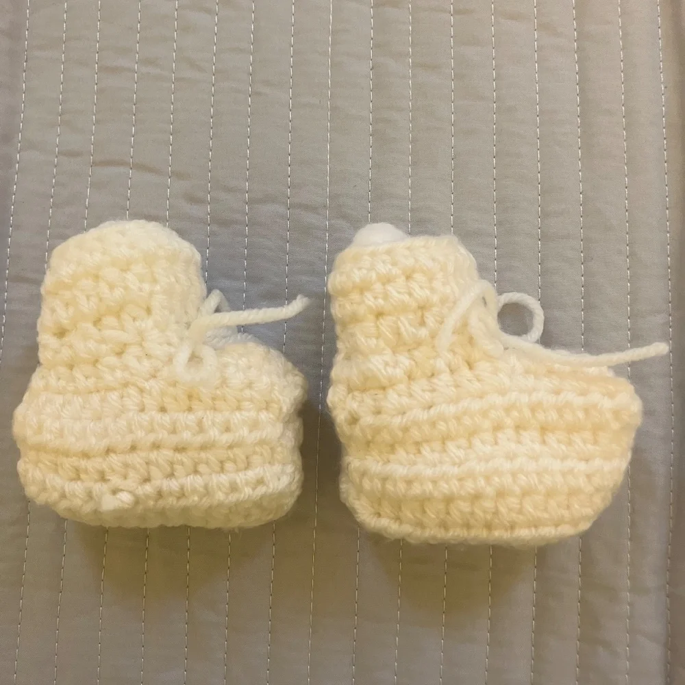 NWOT - Handmade Baby Booties Ivory w/Ivory Ribbon Ties - Size 0-2 Months